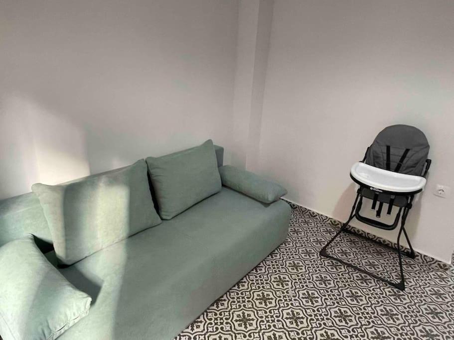 Family Apartment With Private Yard Next To Agios Dimitrios Church Saloniki Zewnętrze zdjęcie